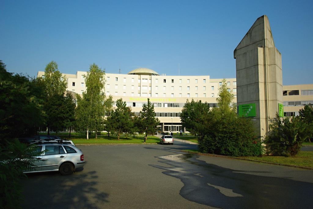 Kolej Akademie Hotel Brno Exterior foto